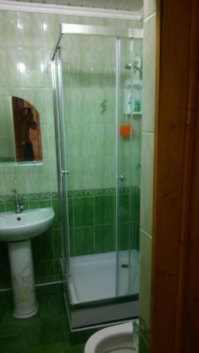 Guest House v Lesu